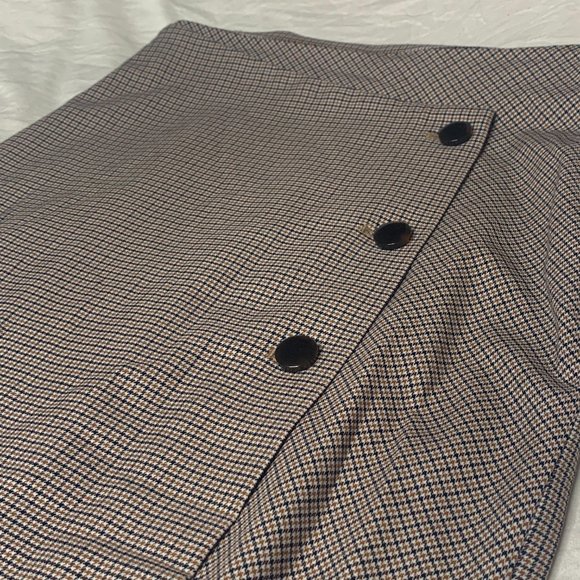 [PENDING] Babaton Patterned Midi Skirt - Picture 2 of 3